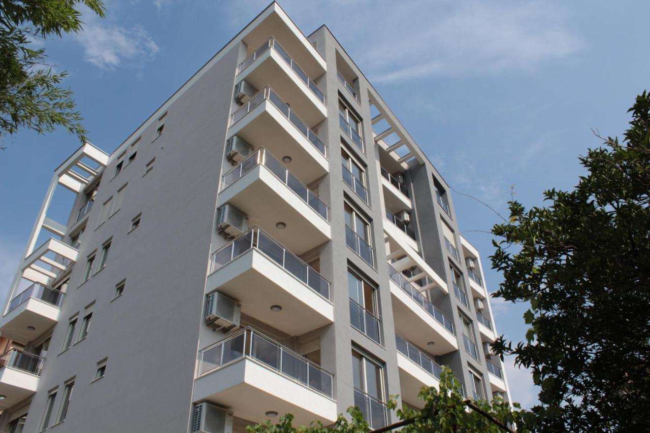 Olimp Lux Hotel Budva Exterior photo