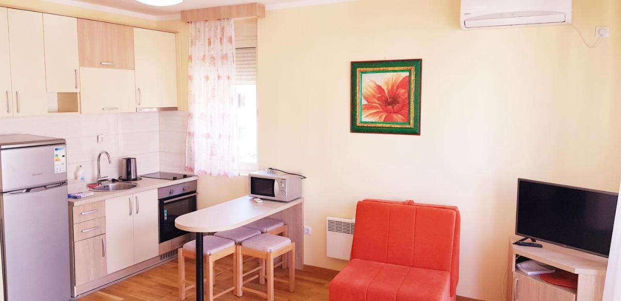 Olimp Lux Hotel Budva Exterior photo